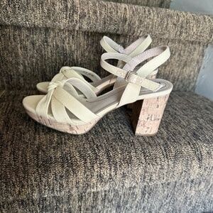 Life Stride Women's Lucky Heeled Platform Sandals Beige Bone Canvas Size: 61/2
